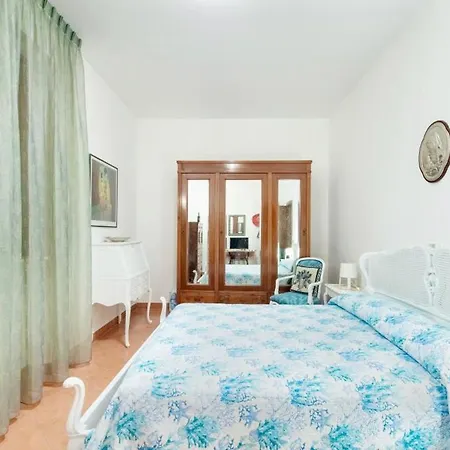 Bed & Breakfast Vacanze A Paestum Collina E Mare *